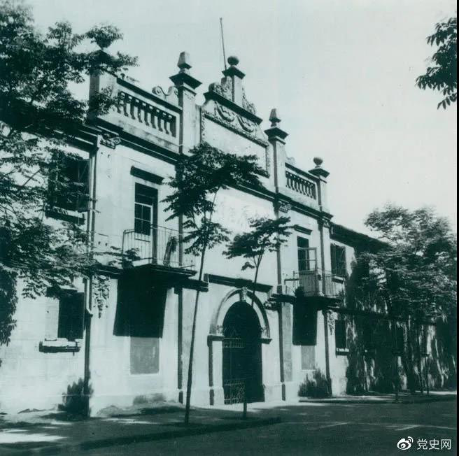 1927年4月27日，中國共產(chǎn)黨第五次全國代表大會(huì)在武漢召開。圖為大會(huì)舉行開幕式的地方。